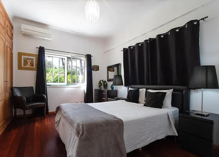 Aroeira Lisbon - Sea & Golf Holiday home *